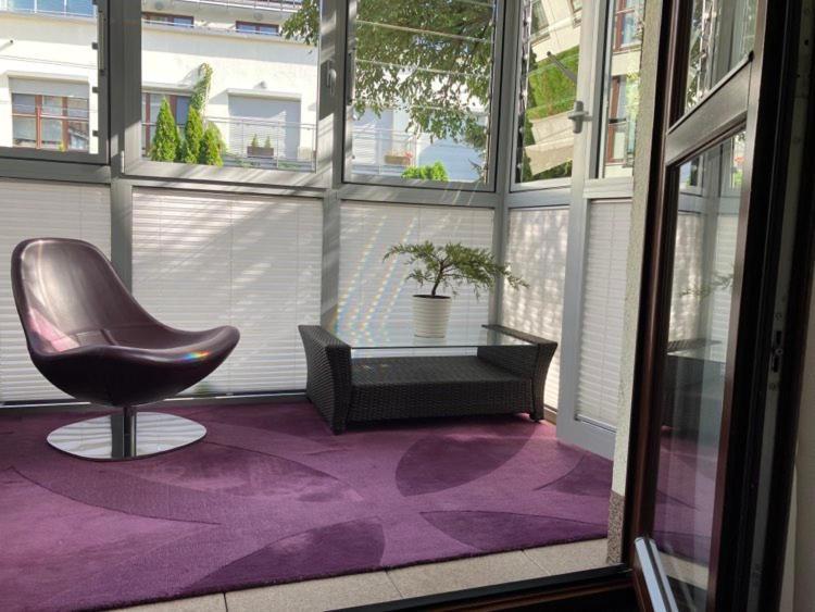 Royal Place 2 Bedrooms Wilanow Апартаменти Варшава