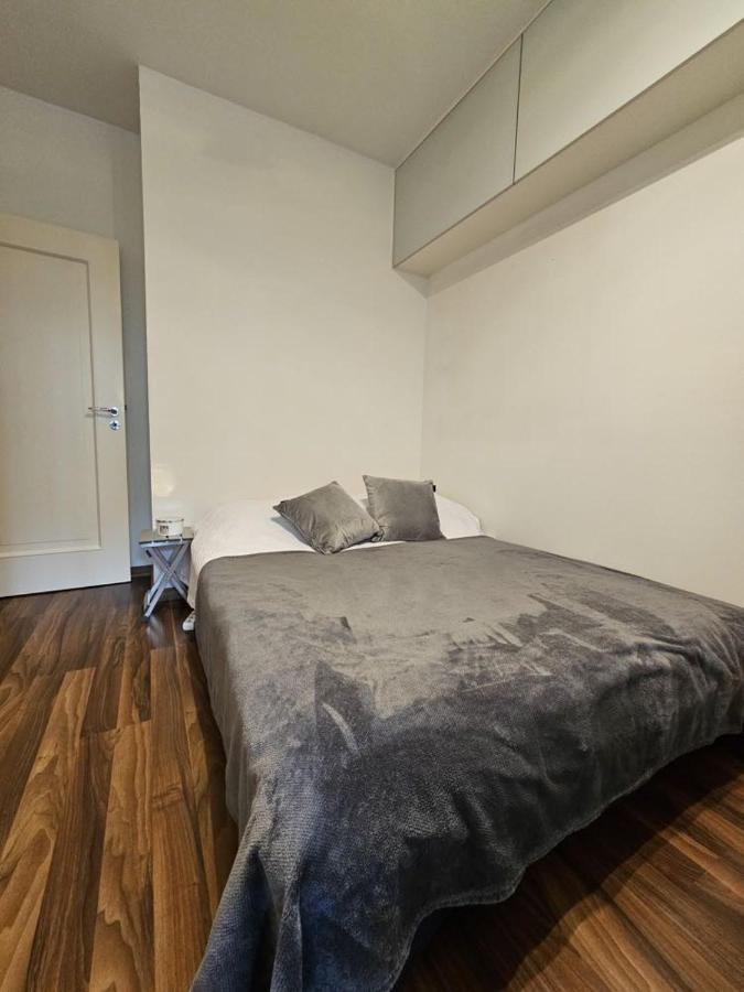 Апартаменти Royal Place 2 Bedrooms Wilanow